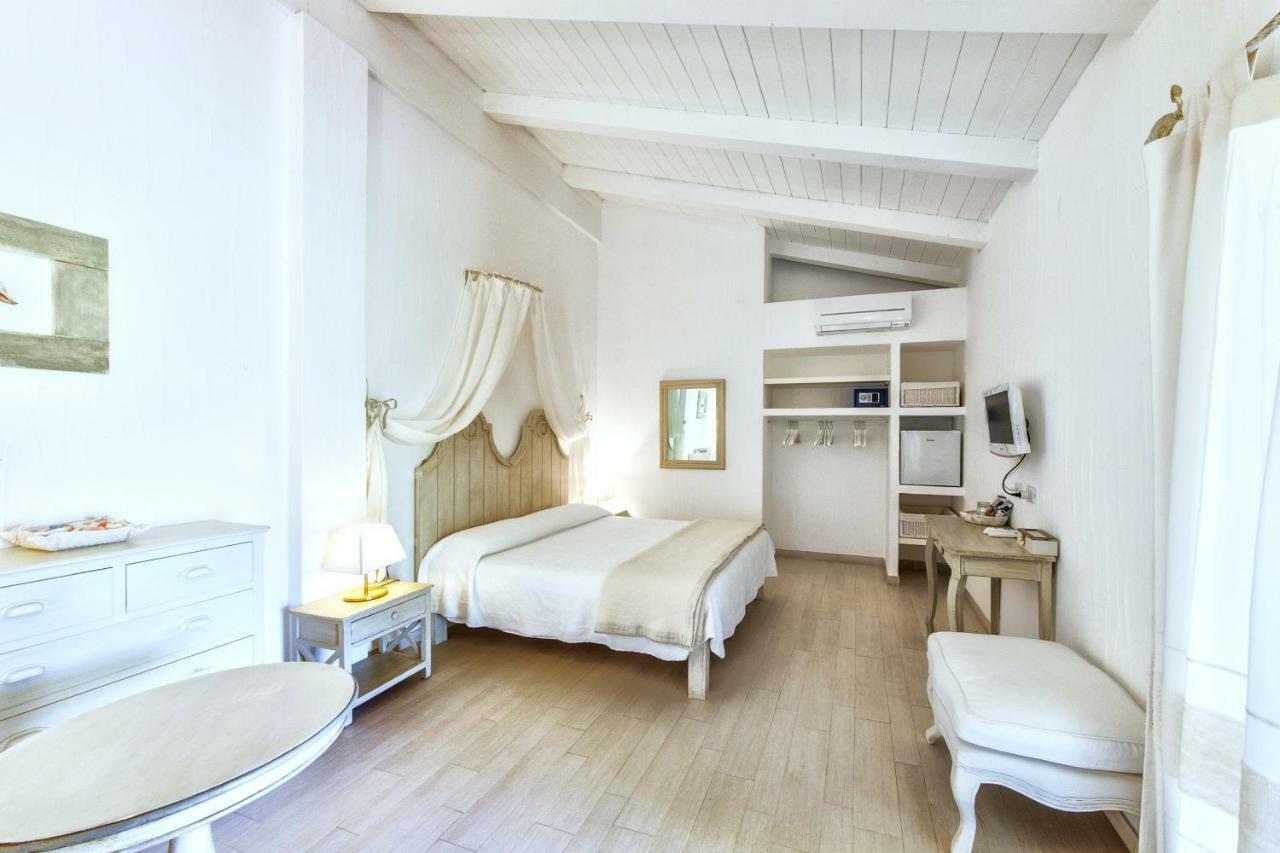 Cento Ulivi B&B Golfo Aranci Luaran gambar