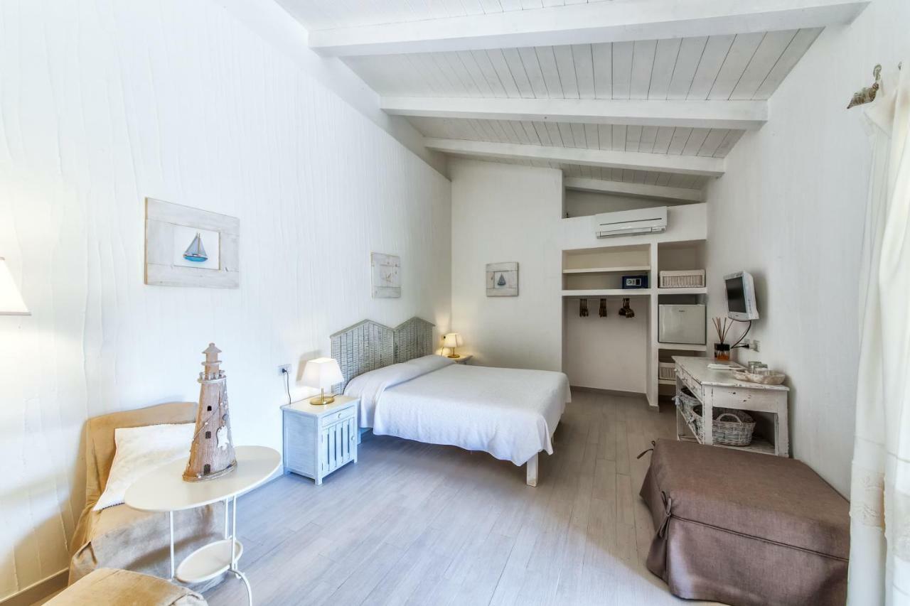Cento Ulivi B&B Golfo Aranci Luaran gambar